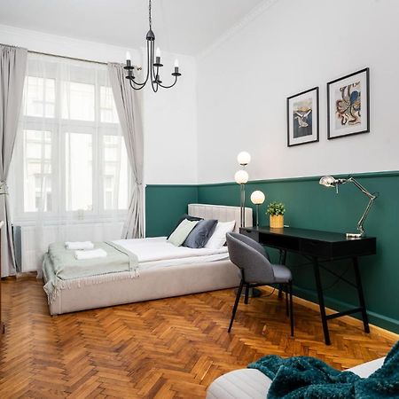 Classy Old Town Apartment - By Upstairs Krakow Exterior photo